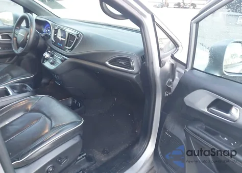 2019 Chrysler Pacifica Limited z USA, uszkodzony, nr VIN 2C4RC1GG5KR528682